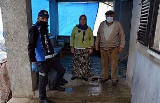 Ziyaretler yaşlılara moral veriyor