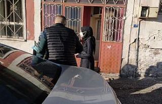 100 gönüllü öğrenciden 100 aileye yardım