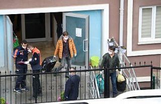 14 günlük süresi dolan 360 kişi kaldıkları yurttan...