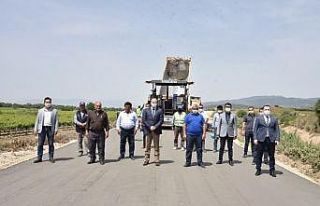3 ilçeyi bağlayan alternatif yola beton yol uygulaması