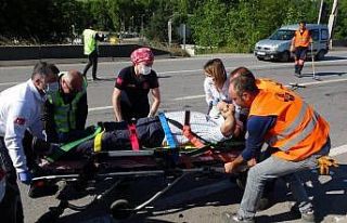 65 yaş üstü annesini memlekete götürürken kaza...