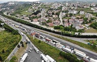 65 yaş üstü memleketlerine doğru yola çıkınca...