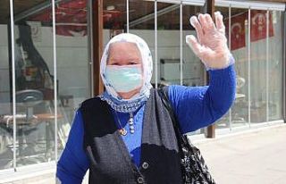 65 yaş ve üstü için sokağa çıkma saatleri değişti,...