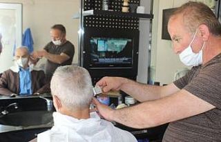 78 yaşındaki adamın ilk işi berbere gitmek oldu