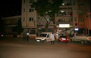 7. kattan düşen genç hastanede hayatını kaybetti