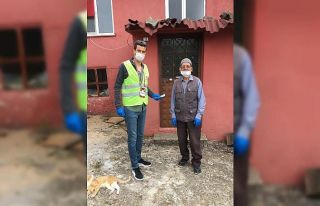 89 yaşındaki Esat dede “Biz bize yeteriz” dedi