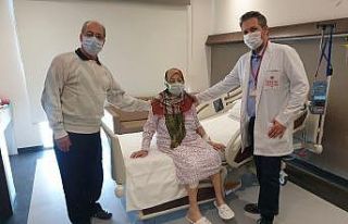 91 yaşındaki hasta ameliyatla şifa buldu