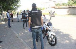 Adana’da bir mahalle 400 polisle 5 gün boyuncu...