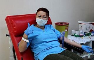 Adana’da, kan stokları azalınca sağlık çalışanları...