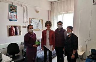 Adilcevaz’da hemşireler ve ebeler unutulmadı