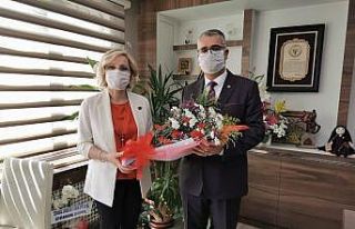 AK Parti Eczacılar Günü’nü kutladı