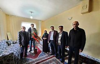 Ak Parti’den Şehit ailesine anlamlı ziyaret