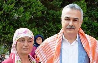 AK Partili Mustafa Savaş, Anneler Günü’nü kutladı