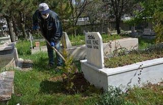 Akyurt’ta mezarlıklarda bayram hazırlığı