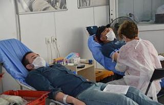 Aliağalı vatandaşlar kan bağışı çağrısına...