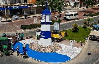 Altınkum Saat Kulesi’nde peyzaj çalışması yapıldı