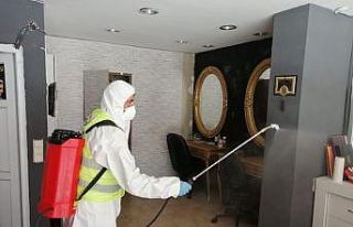 Altınordu’da berber ve kuaförleri dezenfekte edildi