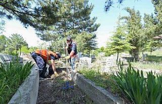Ankara’da ilçe ve mahalle mezarlıklarında da...