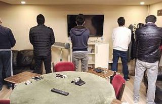 Ankara’da mühürlü kıraathane baskınında 25...