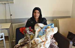 Anneler Günü’nde ilk defa annelik duygusunu tattılar