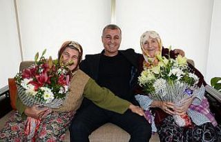 Annelere 10 bin çiçek hediye edilecek