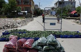 Antalya’da 15 sokağı içine alan karantina bölgesinde...