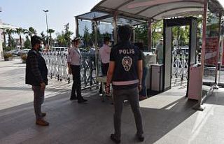 Antalya’da 20 yaş altı 3 şahsa 6 bin 692 TL ceza