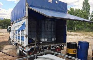 Antalya’da kamyonette 3 bin litre kaçak akaryakıt...