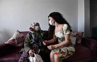 Asırlık çınarlara Anneler Günü sürprizi