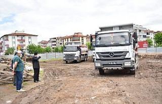 Atatürk yaşam kompleksi için kazma vuruldu