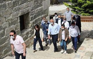 Bakan Ersoy Bodrum’daki turizmcilere müjdeyi verdi