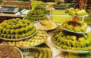 Baklava siparişleri rekor kırdı, üreticiler taleplere...