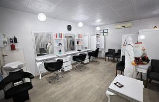 Başiskele’de berber ve kuaför salonları dezenfekte...