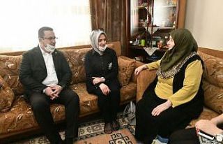 Başkan anneleri unutmadı