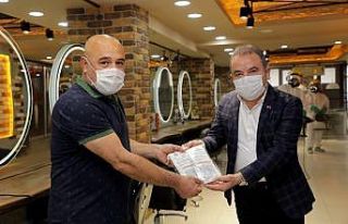 Başkan Böcek’ten berber ve kuaförlere destek