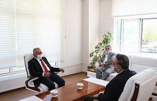 Başkan Büyükkılıç 1 günde 6 ilçeyi ziyaret...
