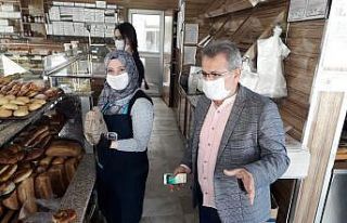 Başkan Çetindoğan fırıncıları denetleyip, teşekkür...