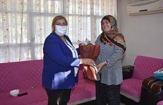 Başkan Erdem’den anneye sürpriz