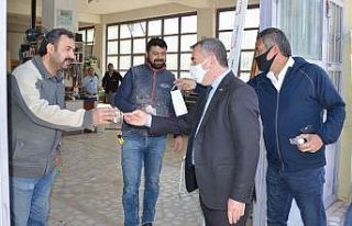 Başkan Özdemir sanayi esnafına dezenfektan ve maske...
