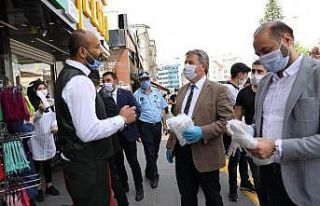 Başkan Palancıoğlu, bayramdan önce esnaf ve vatandaşlara...