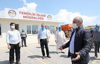 Başkan Söğüt 1 Mayıs’ta temizlik işçilerini...