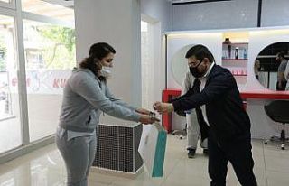 Başkan Tütüncü’den berber ve kuaför esnafına...