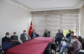 Başkan Uzundemir muhtarlarla istişare toplantısı...