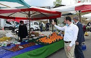 Başkan Yüksel, pazarcı esnafını ziyaret etti