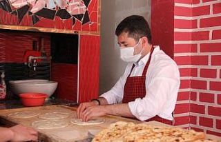 Başkan’ın ellerinden Ramazan pidesi