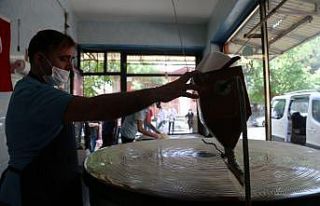 Bayram öncesi sosyal mesafeli tel kadayıf kuyruğu