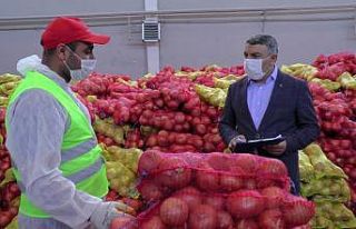 Belediye başkanından her haneye patates ve soğan...