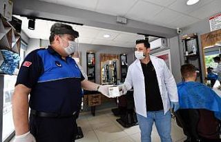 Berber ve kuaförlere maske desteği