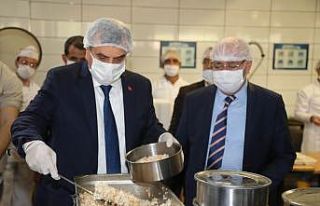 Birecik’teki vatandaşlara gıda yardımı