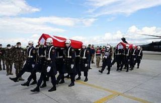 Bitlis şehitleri için Muş’ta uğurlama töreni...